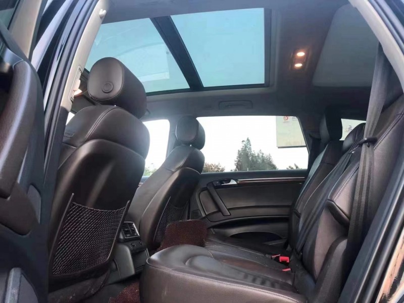 济宁14年奥迪Q76