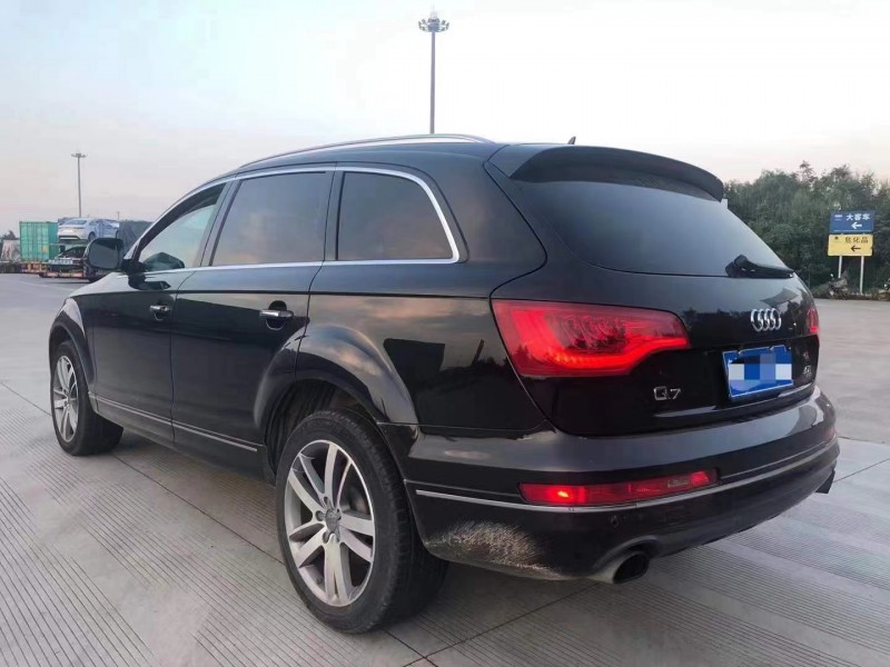 济宁14年奥迪Q77