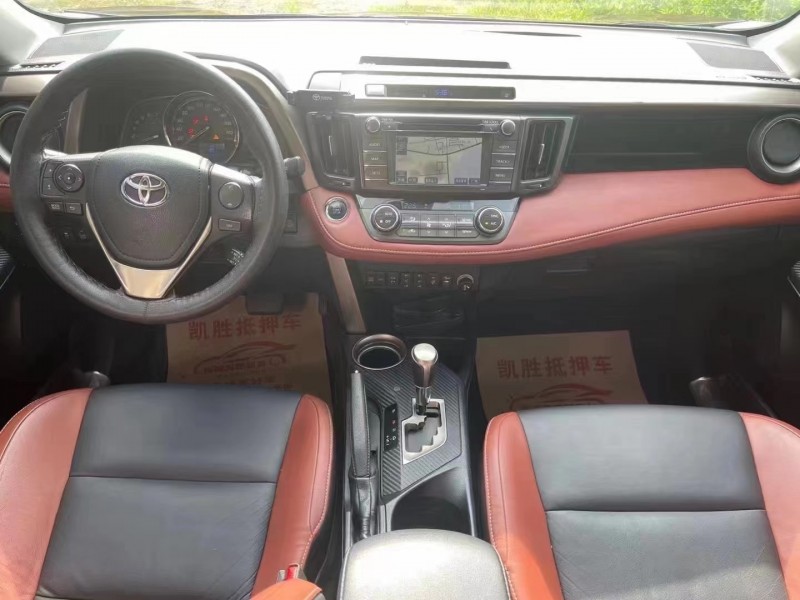 欽州15年豐田RAV4榮放5