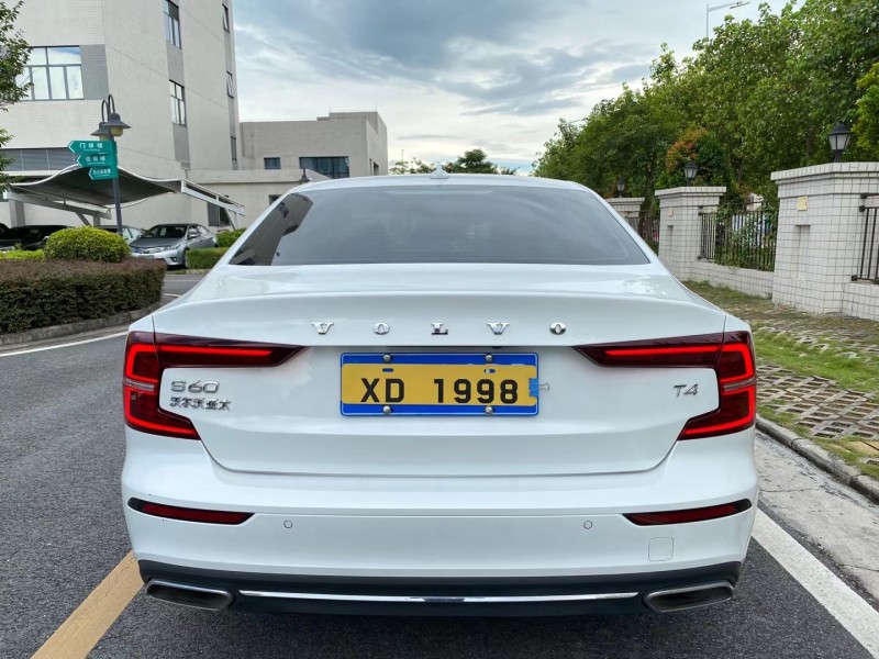 中山20年沃爾沃S60L5