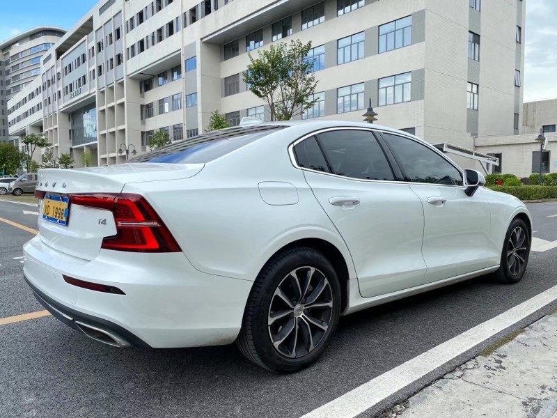 中山20年沃爾沃S60L6