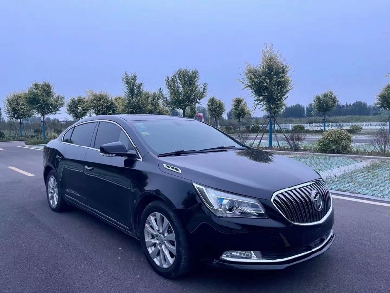 枣庄15年别克君越2