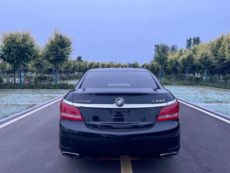 枣庄15年别克君越4