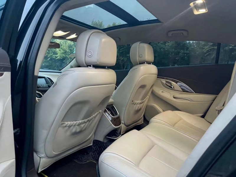 枣庄15年别克君越6