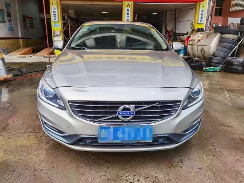 常德13年沃爾沃S60L1