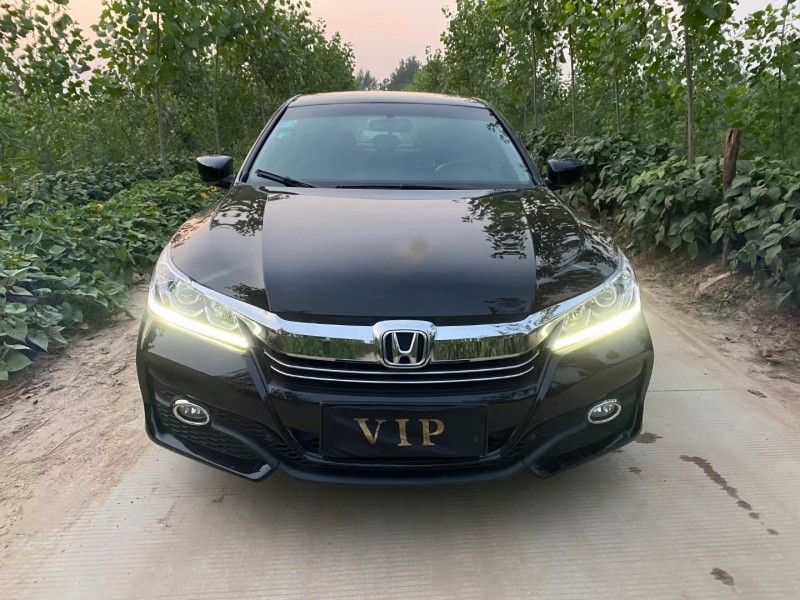 徐州16年本田雅阁4