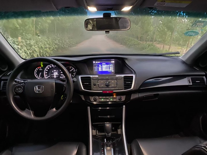 徐州16年本田雅阁8