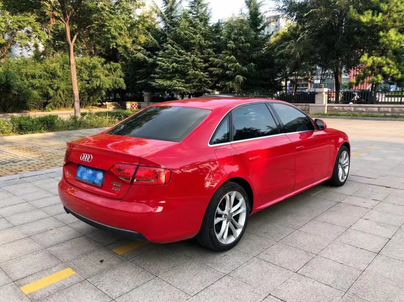 煙臺12年奧迪A4L8