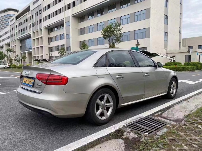 中山14年奧迪A4L6