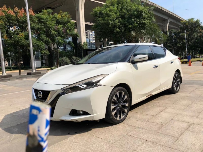 宜昌17年日產藍鳥2