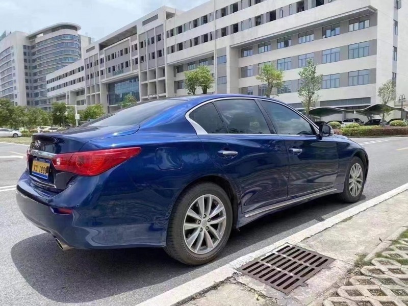 中山17年英菲尼迪Q50L6