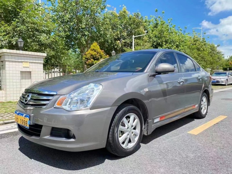 中山16年日產軒逸7