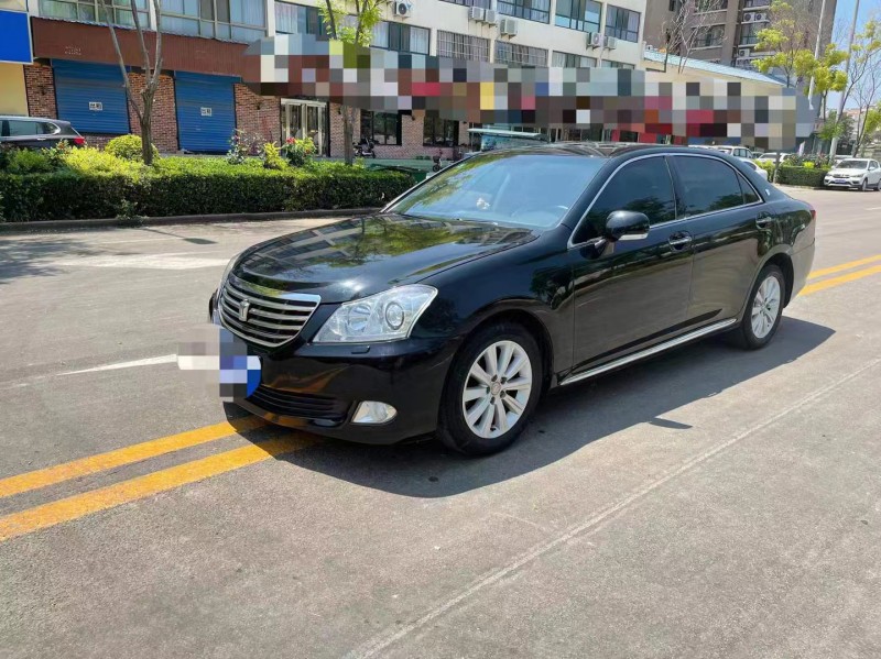 大同11年豐田皇冠3