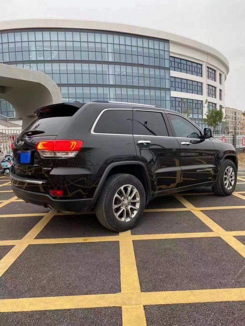 廊坊15年Jeep大切諾基8