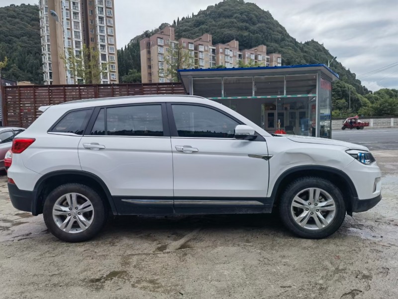 貴陽18年長安汽車CS755