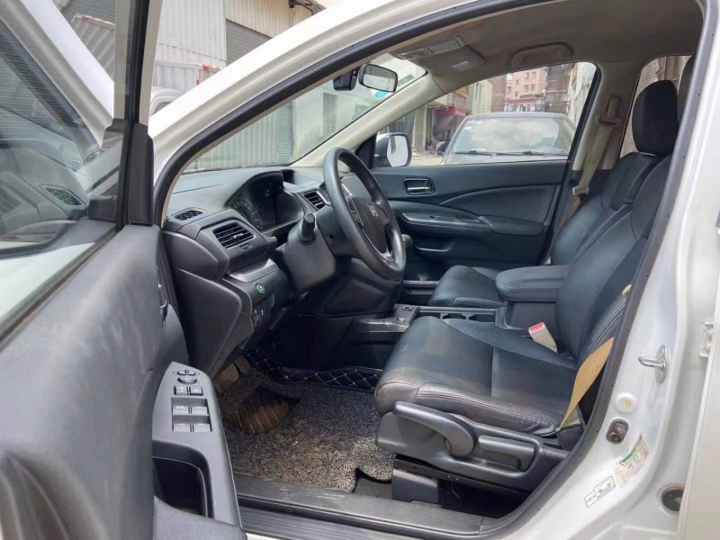 廣州16年本田CR-V5