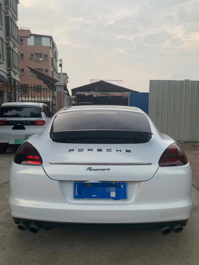 廣州11年保時捷帕拉梅拉8