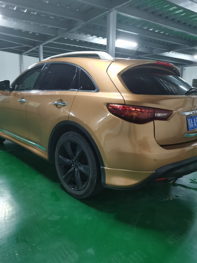 武漢12年英菲尼迪FX352