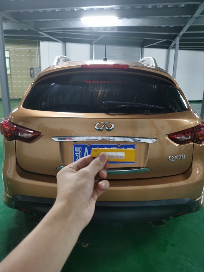武漢12年英菲尼迪FX351