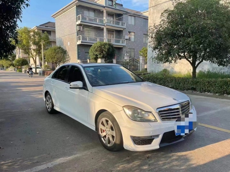 金華12年奔馳C2