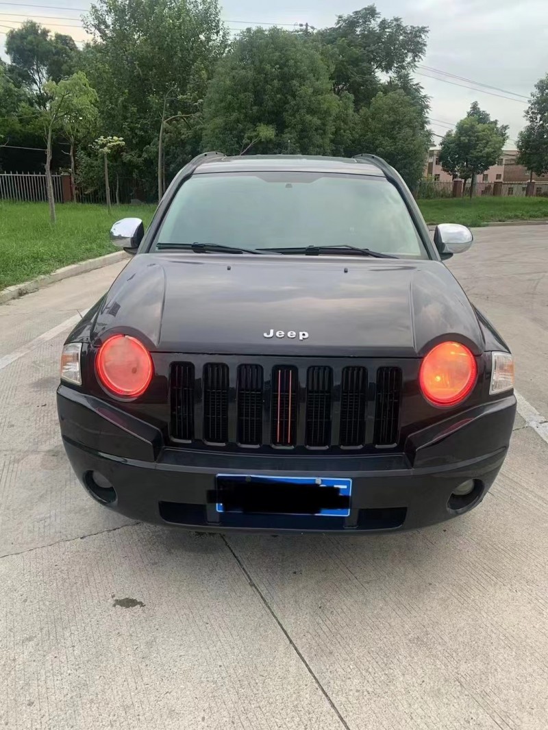 安慶10年Jeep指南者1