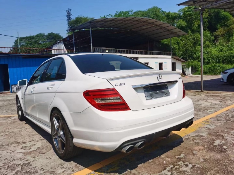 重慶10年奔馳AMG C632