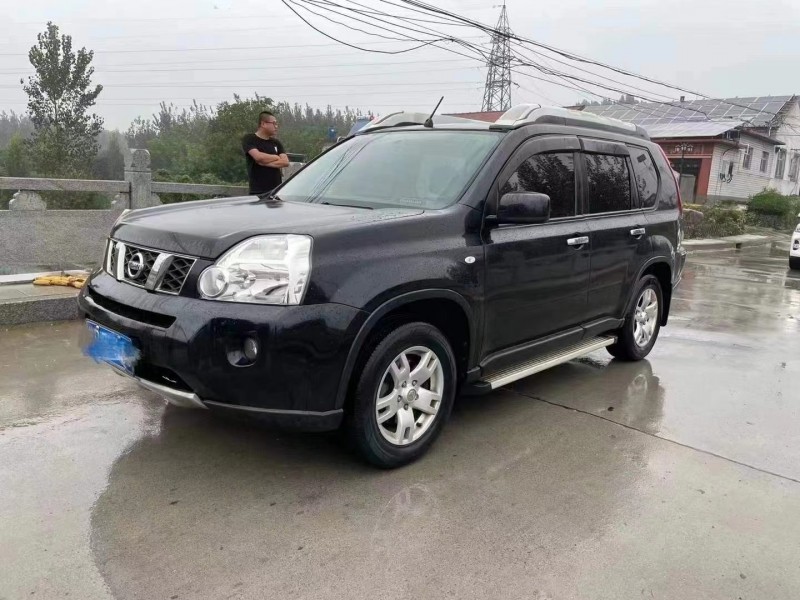 濱州10年日產奇駿2