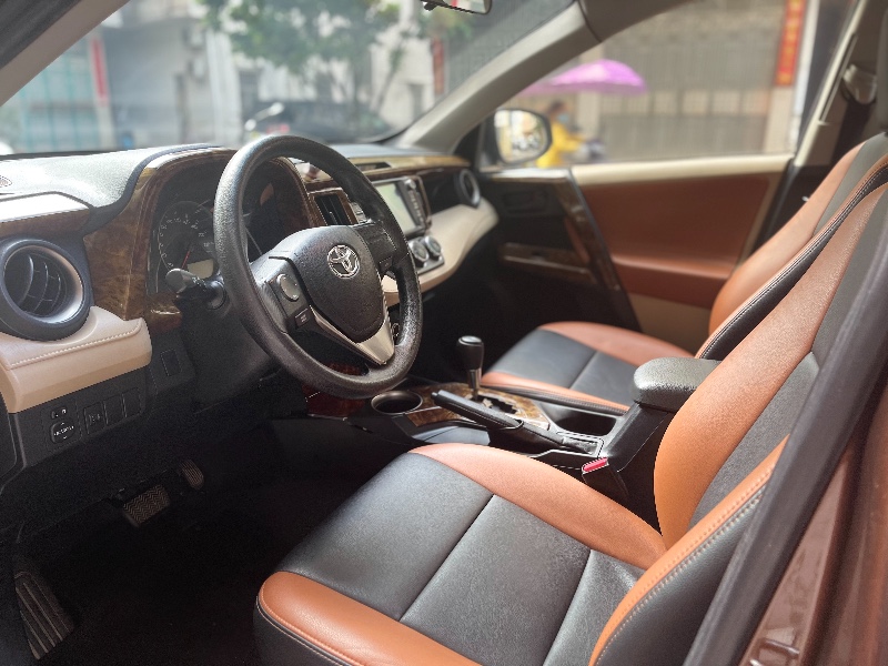 廣州14年豐田RAV4榮放9