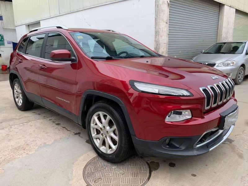 廣州17年Jeep自由光4