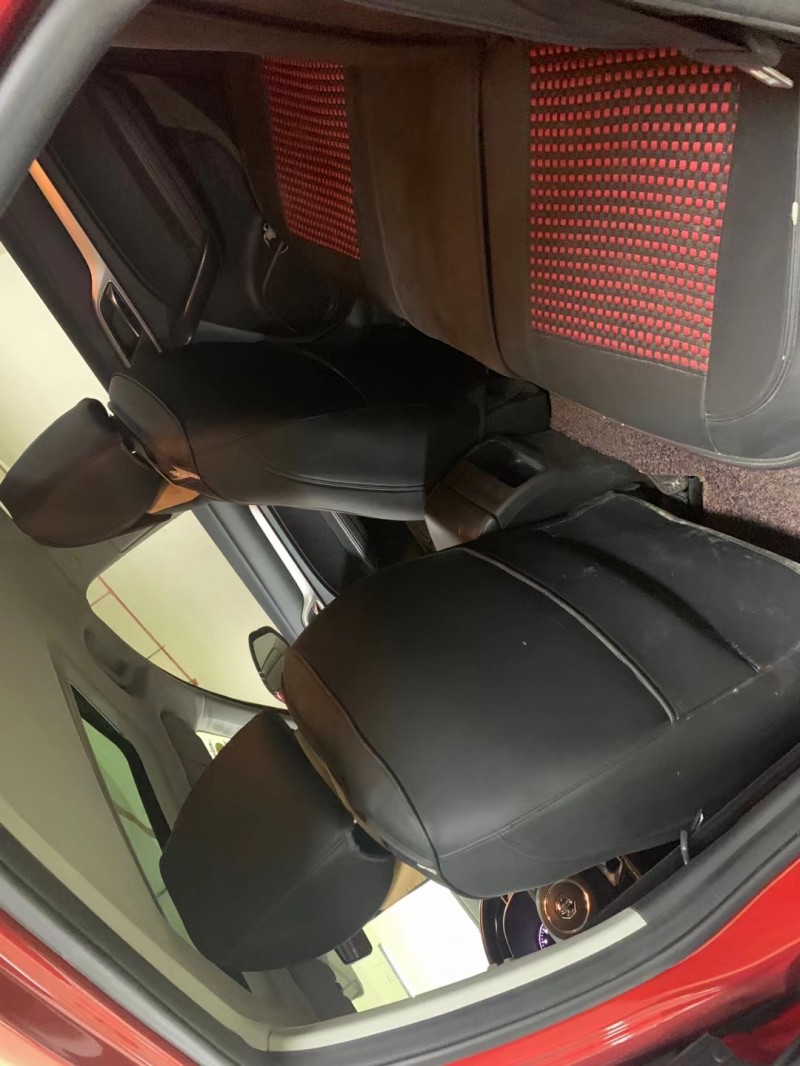 成都20年長安汽車逸動8
