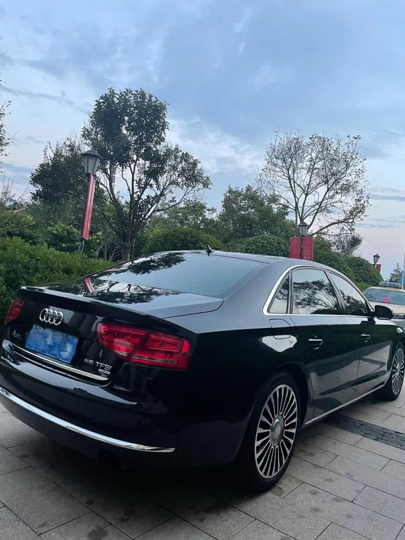 青島14年奧迪A8L8