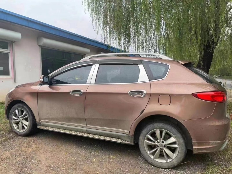 唐山14年納智捷大7 SUV5