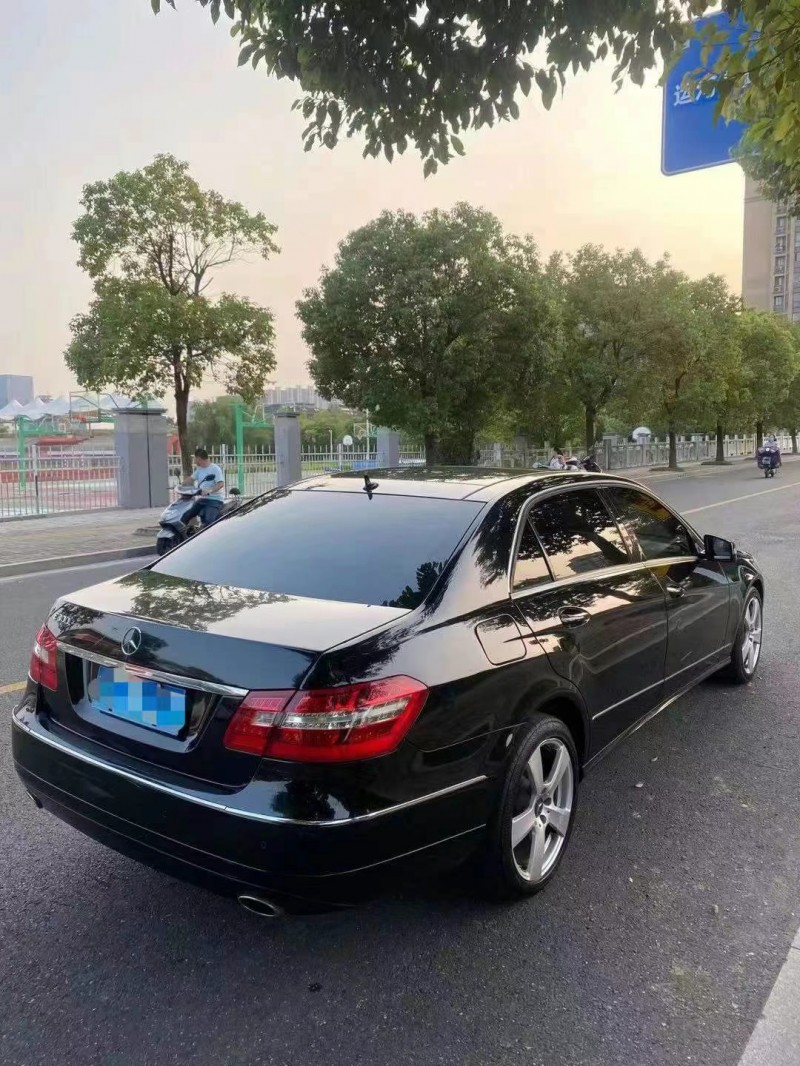 徐州13年奔馳E8