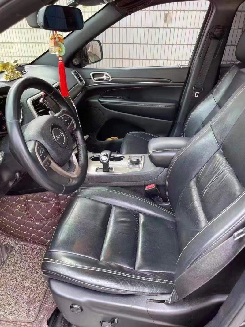 武漢15年Jeep大切諾基4