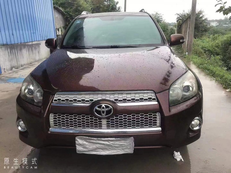 武漢13年豐田RAV48