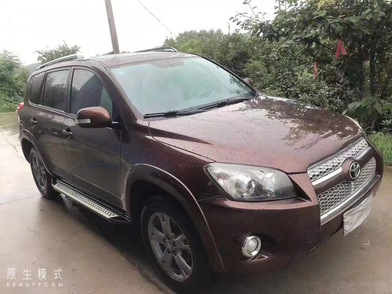 武漢13年豐田RAV47
