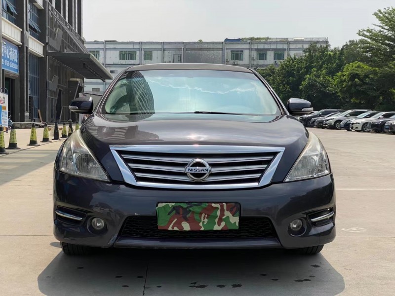 東莞11年日產天籟1