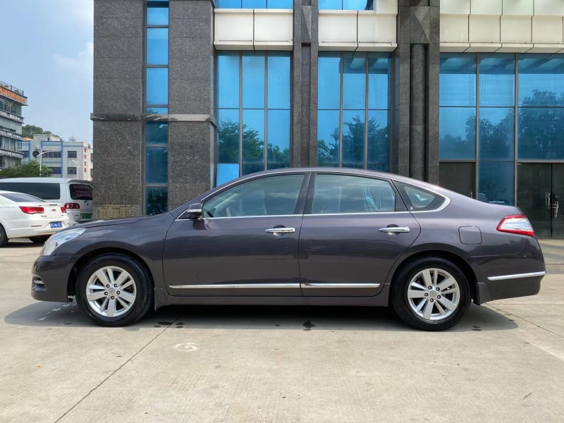 東莞11年日產天籟4