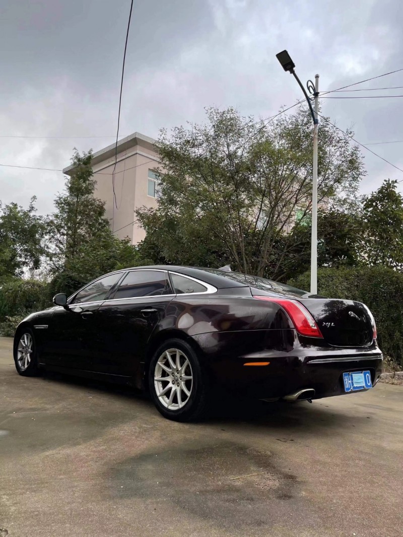 東營13年捷豹XJ8