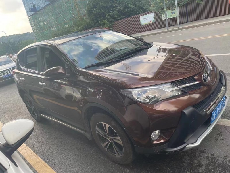 重慶15年豐田RAV4榮放5