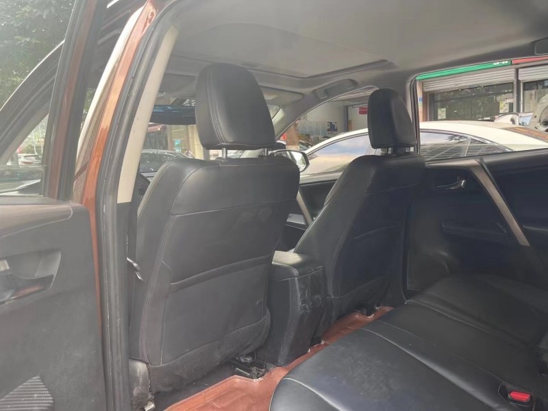 重慶15年豐田RAV4榮放2