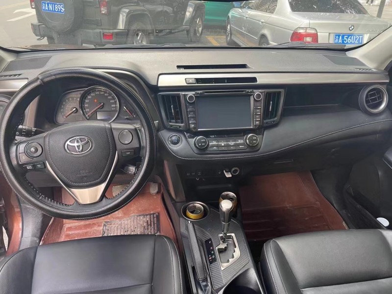 重慶15年豐田RAV4榮放1