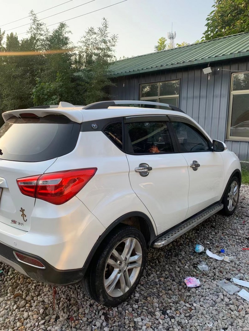 濟寧17年長安汽車CS357