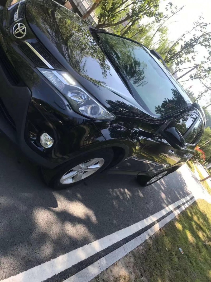 青島14年豐田RAV4榮放2