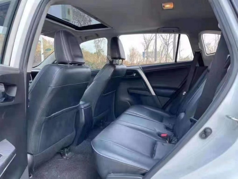 邯鄲16年豐田RAV4榮放5