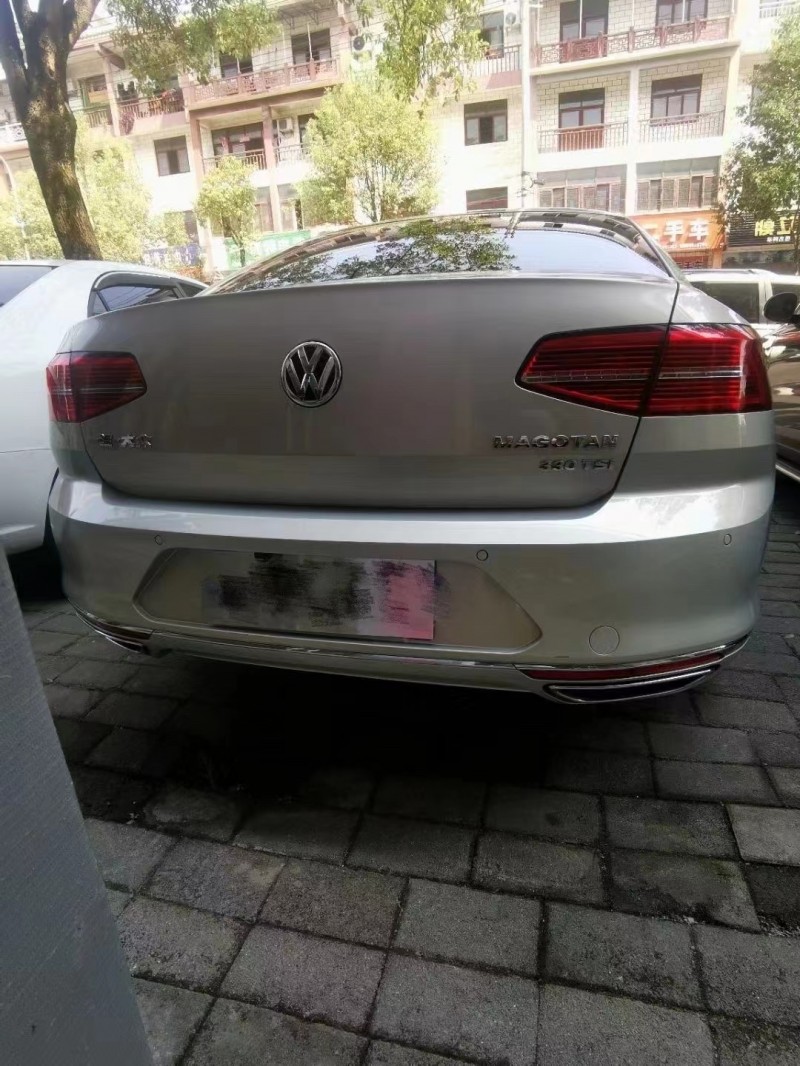 重庆18年大众迈腾2