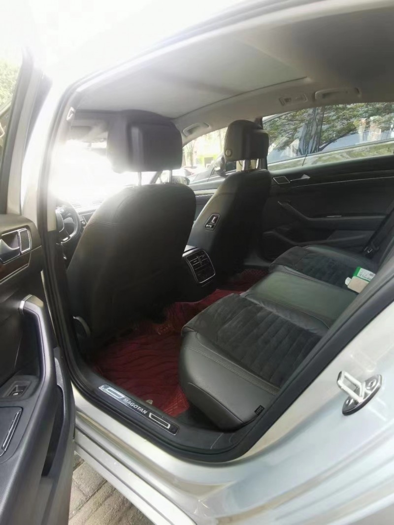 重庆18年大众迈腾5