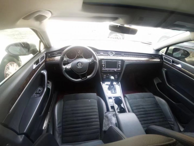 重庆18年大众迈腾6