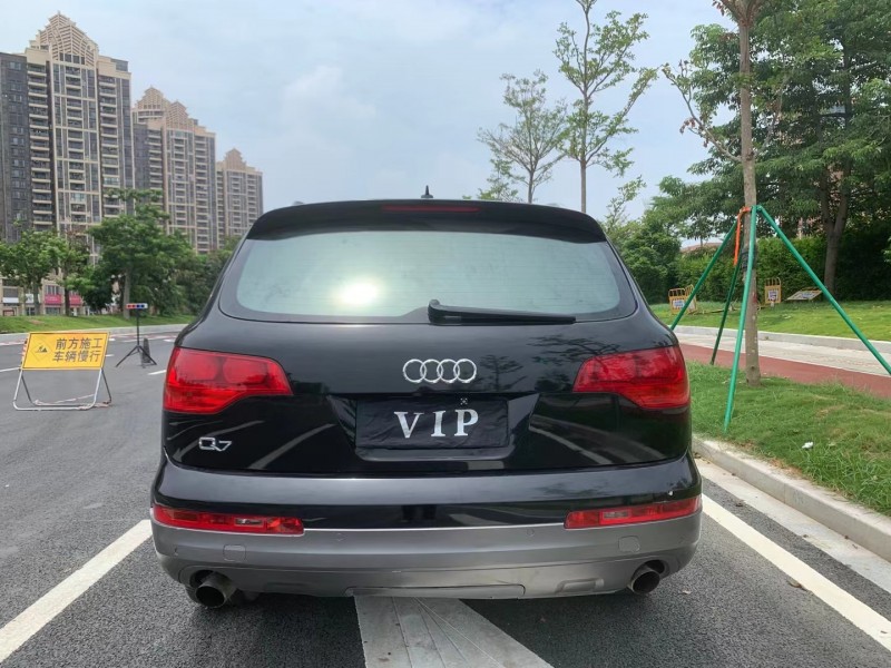 廣州10年奧迪Q74