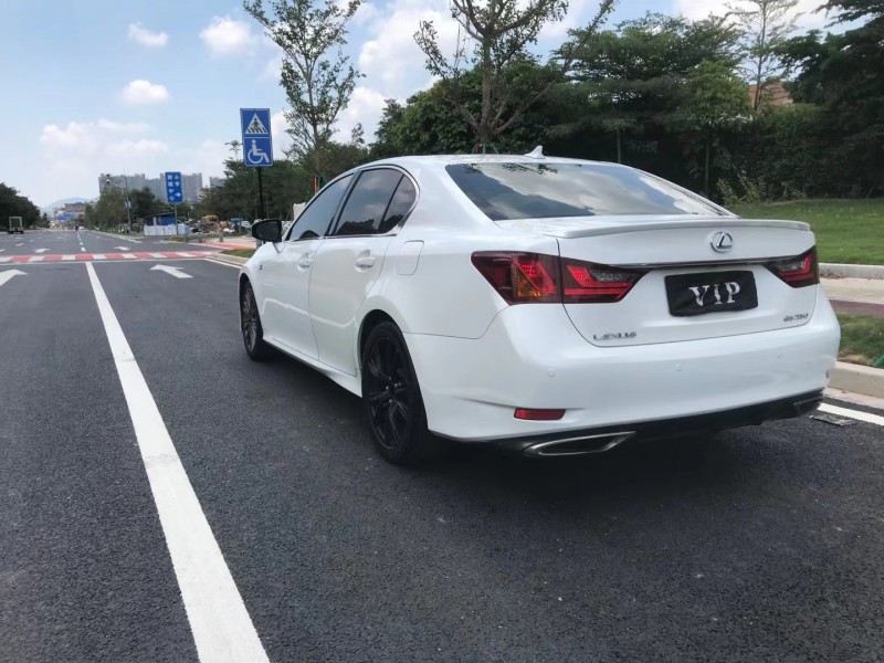 廣州12年雷克薩斯GS8